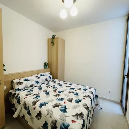 Apartment Centric